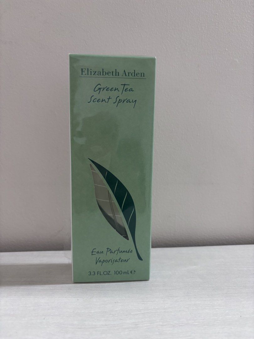 Elizabeth Arden Green Tea Scent Spray 100ml (Category: Fragrance & Deodorants) located in Caloocan City. Submitted by stuff_shop (Listing ID 1469086584, Image 2). Description: - Brand: Elizabeth Arden Green Tea Scent Spray - Volume: 100ml / 3.3 fl. oz. - Condition: Brand new, unopened, and unused - Packaging: Still sealed in original clear plastic wrap - Ideal for everyday wear or as a gift.