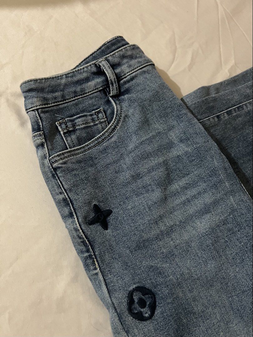 Embroidered Straight Cut Jeans (Category: Jeans) located in Makati City. Submitted by sirifinds (Listing ID 1469085191, Image 1). Description: — no brand tag, embroidered — stretchable soft denim — fits 27 to 29 waist.