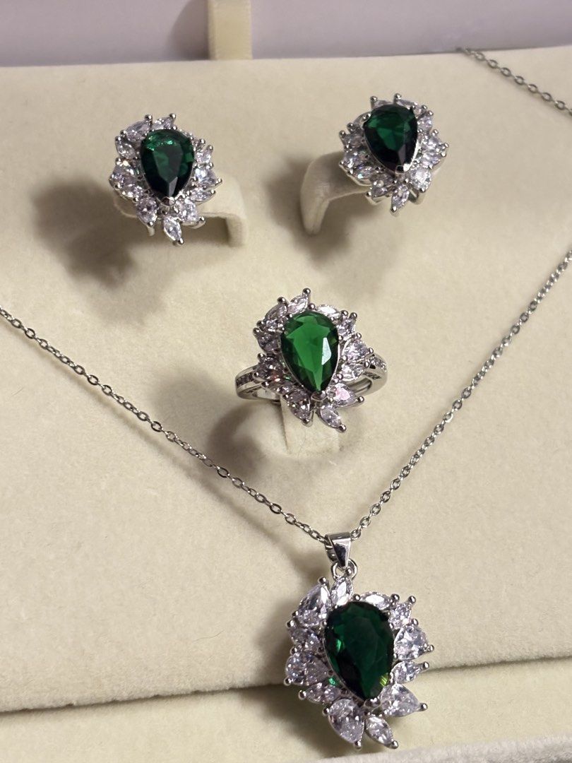 💚emerald set earrings, ring & necklace (Category: Necklaces) located in Davao. Submitted by emmanuelchuamellorin23 (Listing ID 1469065642, Image 2). Description: 💚emerald set earrings, ring & necklace gemstone. Size 16-18inches chain Ring size 7 Markings pt950 Uv reactive on the side stones 💯 Rodium/ Platinum over copper based metal Tarnish resistant with extra care Message me directly📩.