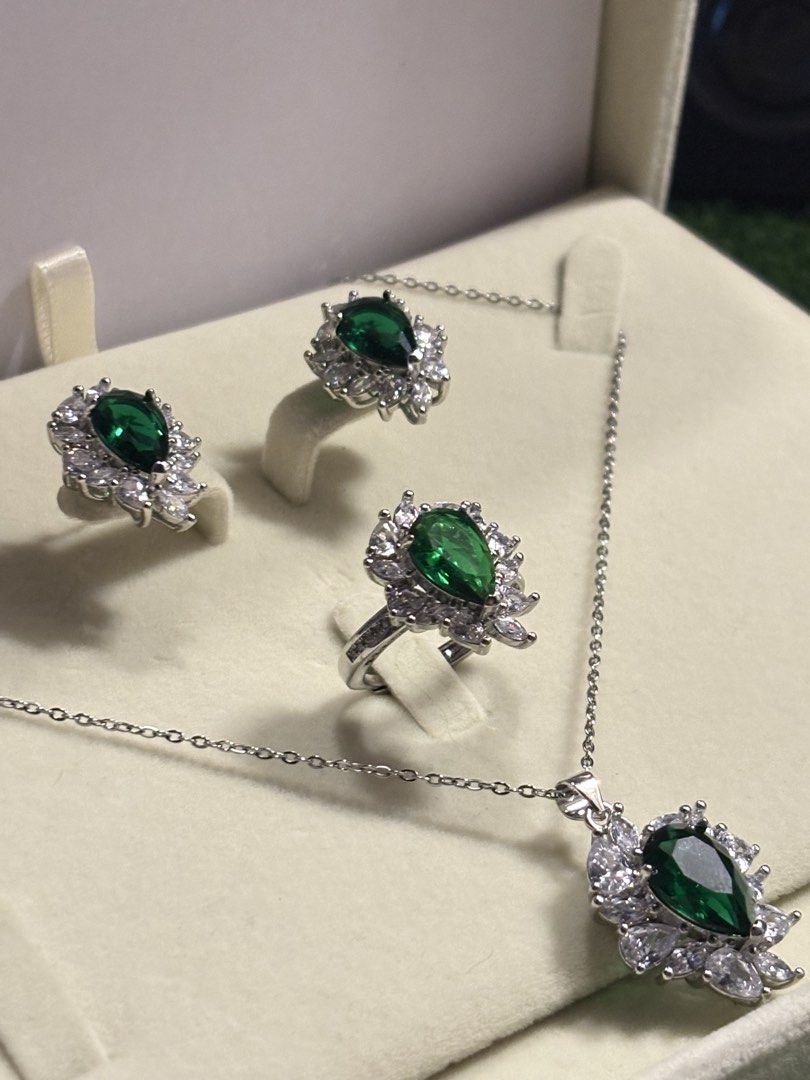 💚emerald set earrings, ring & necklace (Category: Necklaces) located in Davao. Submitted by emmanuelchuamellorin23 (Listing ID 1469065642, Image 1). Description: 💚emerald set earrings, ring & necklace gemstone. Size 16-18inches chain Ring size 7 Markings pt950 Uv reactive on the side stones 💯 Rodium/ Platinum over copper based metal Tarnish resistant with extra care Message me directly📩.