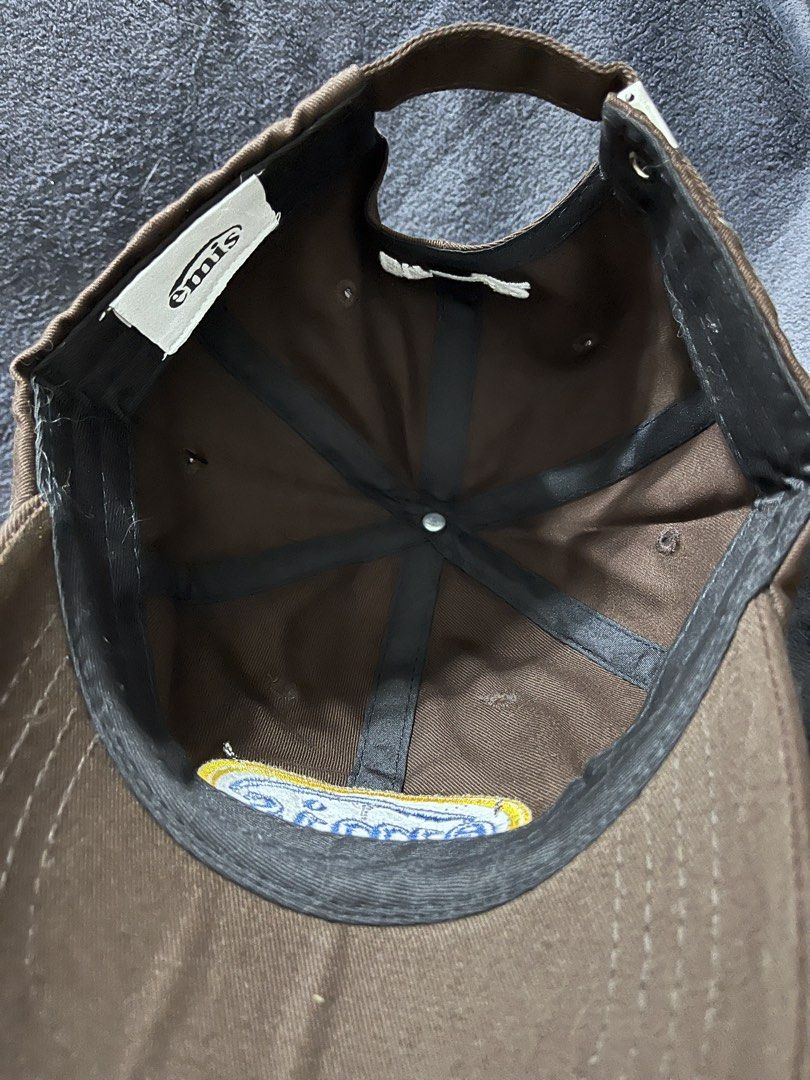 Emis dad hat choco brown (Category: Caps & Hats) located in Angeles City. Submitted by ursenpaiu__ (Listing ID 1469099218, Image 3). Description: .