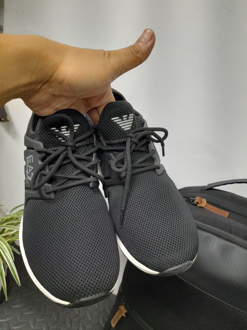 EMPORIO ARMANI shoes AUTHENTIC💯% (Category: Sneakers) located in Muntinlupa City. Submitted by mlbphworks (Listing ID 1469052013, Image 2). Description: this is my peronal owned shoes. EA7 EMPORIO ARMANI sneaker's shoes YES ORIGINAL AUTHENTIC💯% with certified authenticity by POIZON GLOBAL Model code: X8X052 XCC57 no: box very GOOD condition 94-95% easthetic 96-97% outsole Size ontag : 7.5us mens / 7uk / 40 eur / OR 8.5us women's 3,395 PHP only 