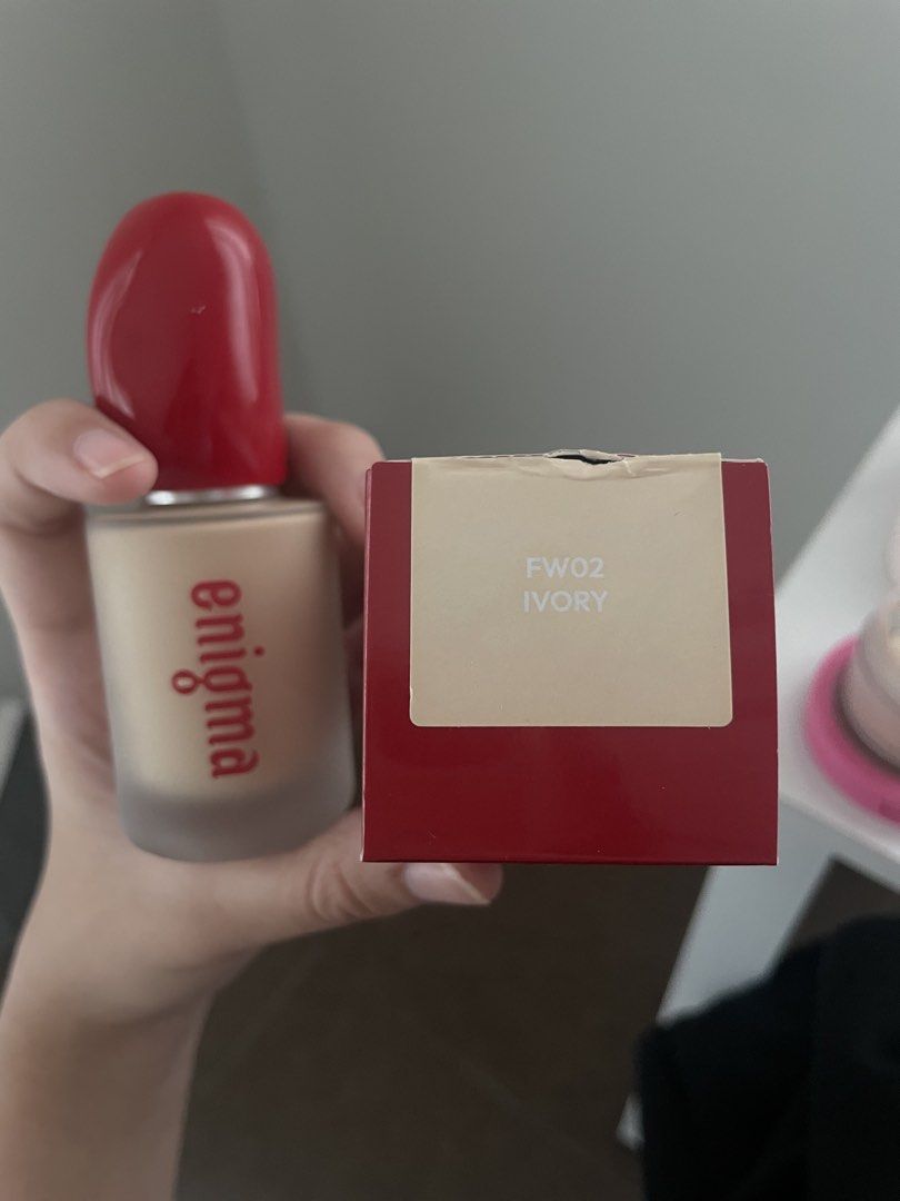Enigma Foundation FW02 Ivory (Category: Makeup) located in Batangas. Submitted by linlinlingg (Listing ID 1468944152, Image 1). Description: - Brand: Enigma Liquid Foundation - Shade: FW02 Ivory - Condition: One pump used only - Reason for selling: Not my shade.