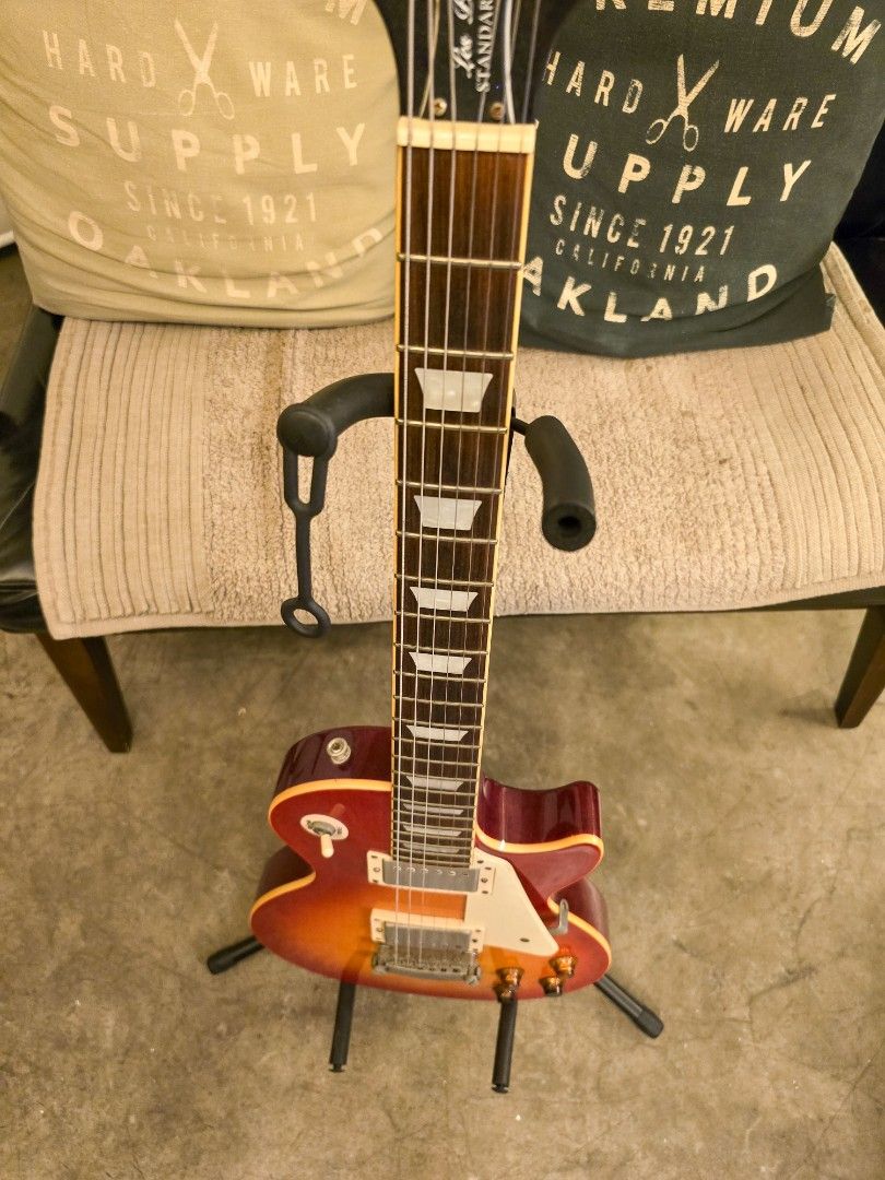 Epiphone Les Paul Standard PlusTop Pro (Category: Musical Instruments) located in Pasig City. Submitted by peliniojaps (Listing ID 1469098127, Image 3). Description: Epiphone Les Paul PlusTop Pro Guitar and cable wire only, no case Rfs: No playtime.