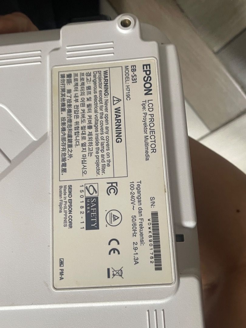 EPSON EB-S31 Projector (Category: Office & Business Technology) located in Muntinlupa City. Submitted by oddcloud.68011f (Listing ID 1468959107, Image 3). Description: Rush Selling EPSON EB-S31 *secondhand but good as new *selling price 9k - big discount for sure buyer!! PRODUCT DETAILS • Brand: Epson • Model: EB-S31 • 3LCD Projection Technology • 3,200 Lumens Brightness • SVGA Resolution (800 × 600) • 15,000:1 Contrast Ratio • HDMI Connectivity 
