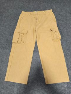 (Category: ) located in . Submitted by sellinthrift (Listing ID 1468988775, Image 1). Description: .