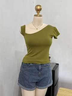 (Category: ) located in . Submitted by ennahsthriftcollection (Listing ID 1469044673, Image 1). Description: .