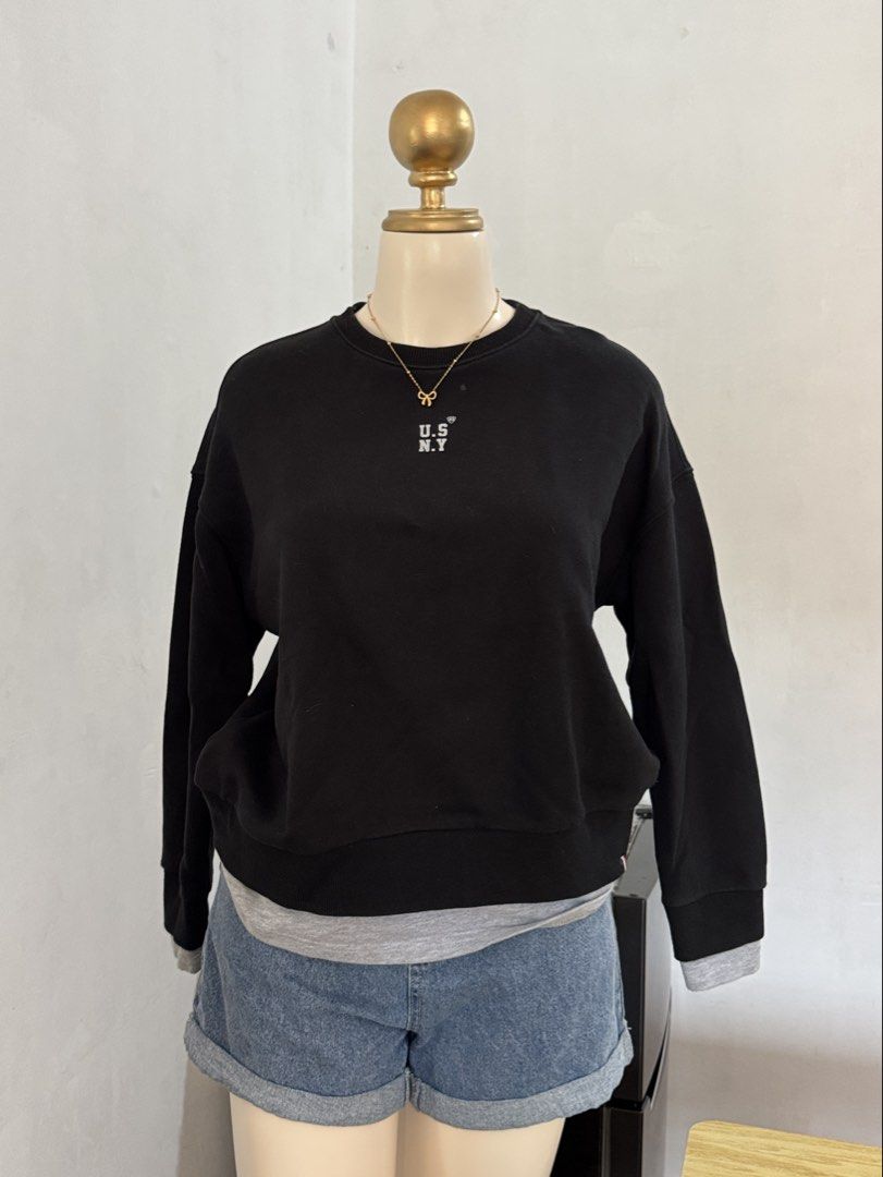 ETC BLACK JACKET SMALL SIZE (Category: Coats, Jackets and Outerwear) located in Dasmarinas. Submitted by ennahsthriftcollection (Listing ID 1469050405, Image 1). Description: ETC BLACK JACKET SMALL SIZE LENGTH:22 inches WIDTH: 21 inches.