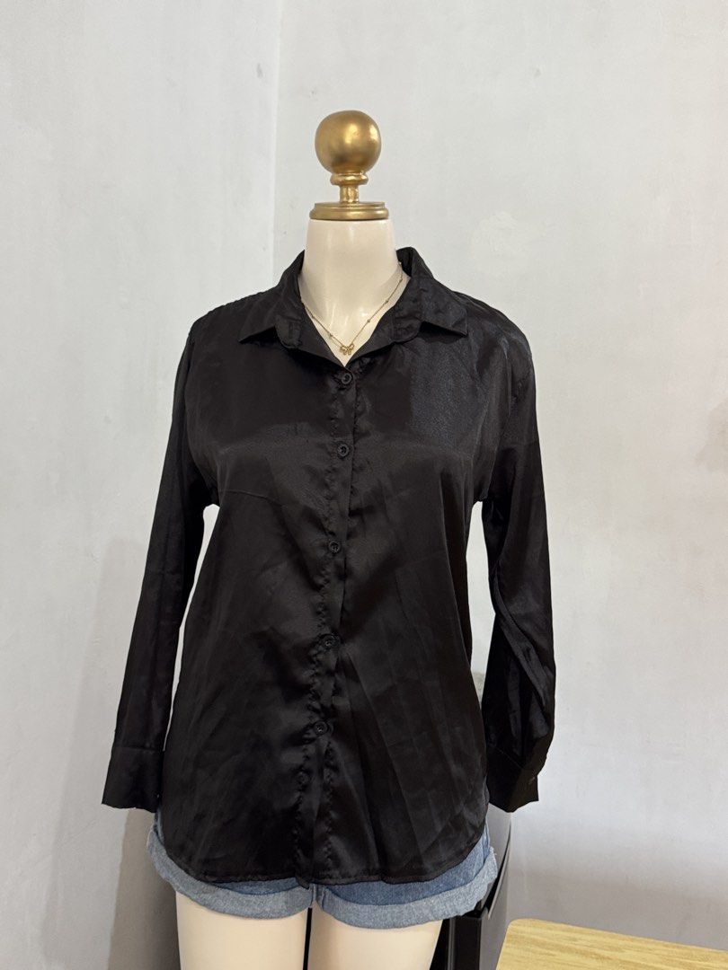 ETC BLACK SILK SLEEPWEAR SMALL (Category: Undergarments & Loungewear) located in Dasmarinas. Submitted by ennahsthriftcollection (Listing ID 1469050736, Image 2). Description: ETC BLACK SILK SLEEPWEAR SMALL.