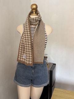 (Category: ) located in . Submitted by ennahsthriftcollection (Listing ID 1469043786, Image 1). Description: .