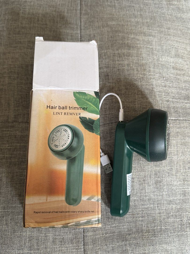 ETC LINT REMOVER RECHARGEABLE PRELOVED (Category: Looking For) located in Dasmarinas. Submitted by ennahsthriftcollection (Listing ID 1468966811, Image 2). Description: Reason for selling Declutter .