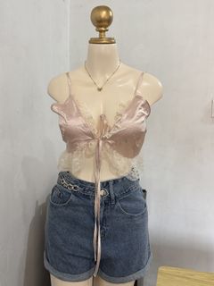 (Category: ) located in . Submitted by ennahsthriftcollection (Listing ID 1469045292, Image 1). Description: .