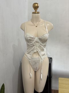 (Category: ) located in . Submitted by ennahsthriftcollection (Listing ID 1469043494, Image 1). Description: .