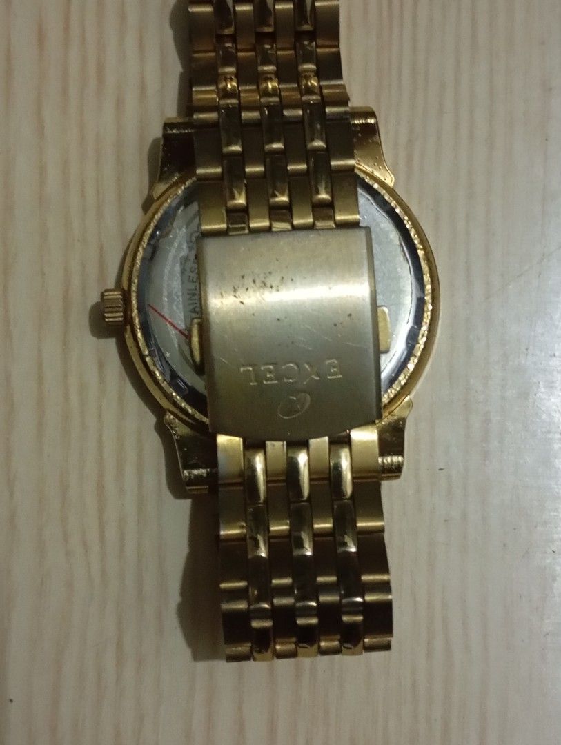 Excel (Category: Men's Watches) located in Las Pinas. Submitted by quick_deals_great_finds2 (Listing ID 1469078185, Image 3). Description: 42mm large Quartz Fits wrist size 6.8 inches.