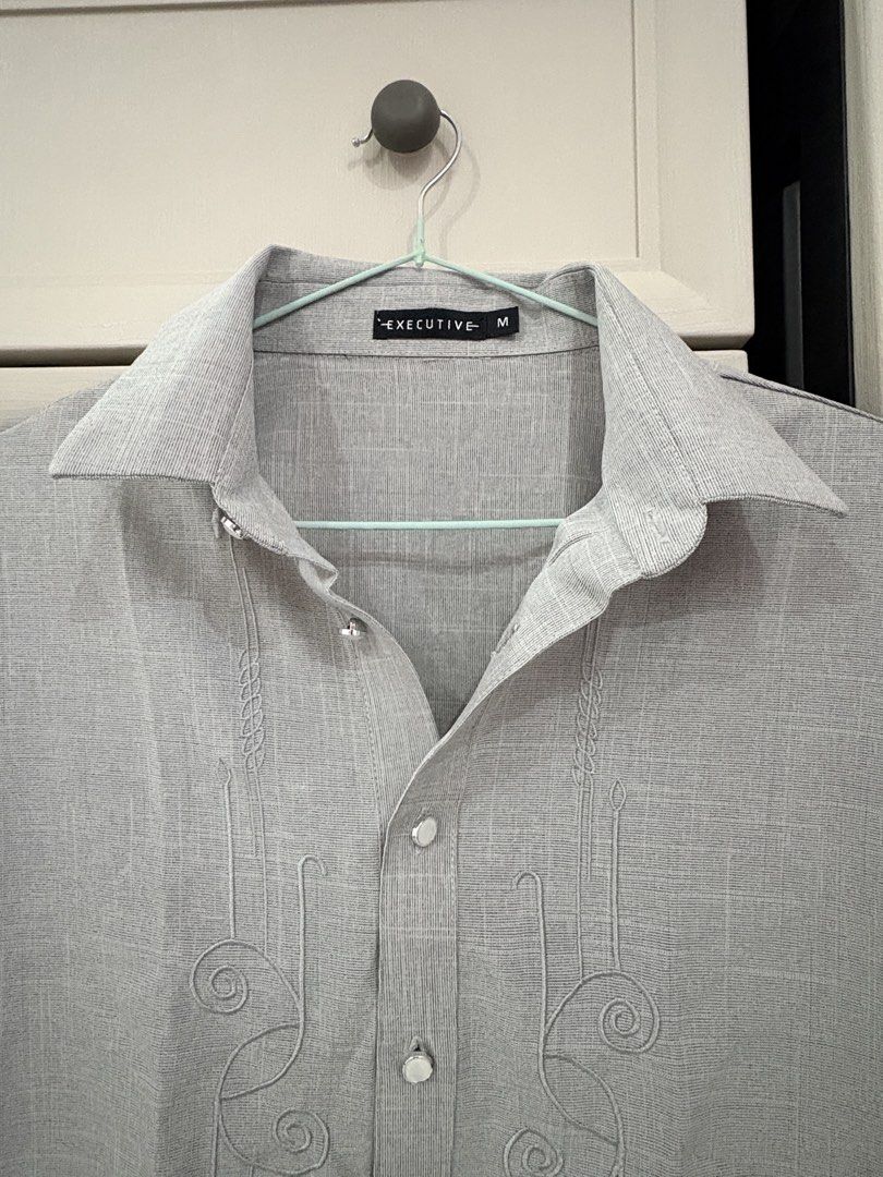 Executive Polo Barong in Gray | Size M (Category: Formal Shirts) located in Bulacan. Submitted by _bythepetitecollective (Listing ID 1469015426, Image 2). Description: 400 pesos each. LP! Polo barong for sale. .