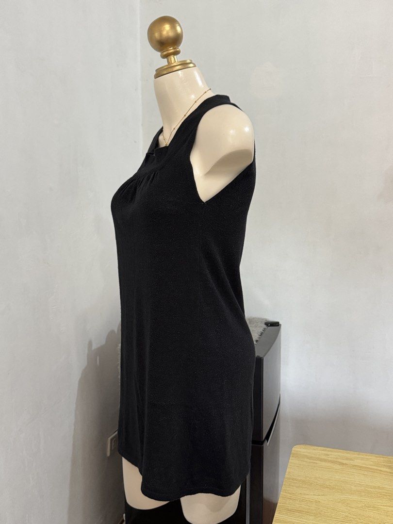 EYC BLACK SMALL DRESS WITH GLITTERS DESIGN (Category: Dresses) located in Dasmarinas. Submitted by ennahsthriftcollection (Listing ID 1469048011, Image 3). Description: EYC BLACK SMALL DRESS WITH GLITTERS DESIGN LENGTH : 31 1/2 INCHES.