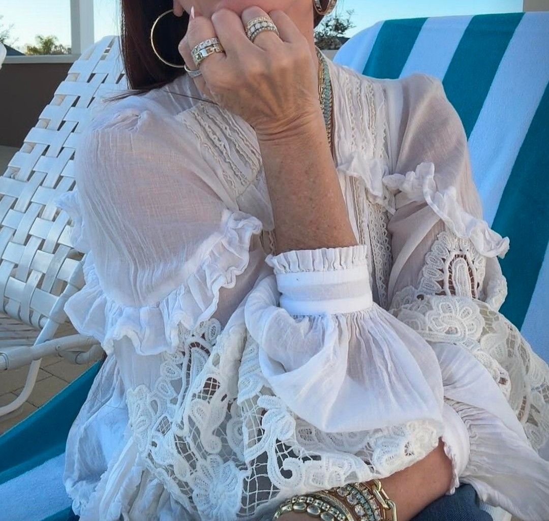 Farm Rio Cotton Wrap Top in White (Category: Blouses) located in Pagudpud. Submitted by altheacee063978 (Listing ID 1469030626, Image 3). Description: Farm Rio Cotton Wrap Top in White Size: S-m.