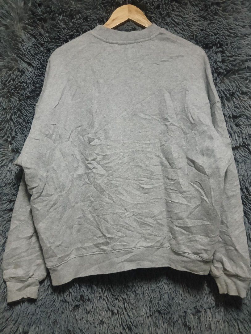 Fear of God Essentials Sweatshirt (Category: Coats, Jackets and Outerwear) located in Manila. Submitted by thrift_marvs (Listing ID 1469123473, Image 2). Description: Fear of God Essentials Sweatshirt Excellent Condition Need Wash / Newly Hook Size Medium Boxy Fit Dimension, Width 26 Length 27 980 plus shipping fee.