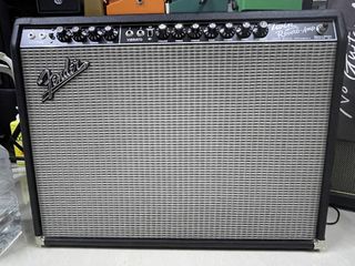 （分類：）位於 。 由 hyguitars 提交（商品編號 1468957416，圖片 1）。簡介： 。