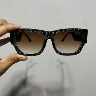 (Category: ) located in . Submitted by thrift2cali (Listing ID 1468930643, Image 1). Description: .