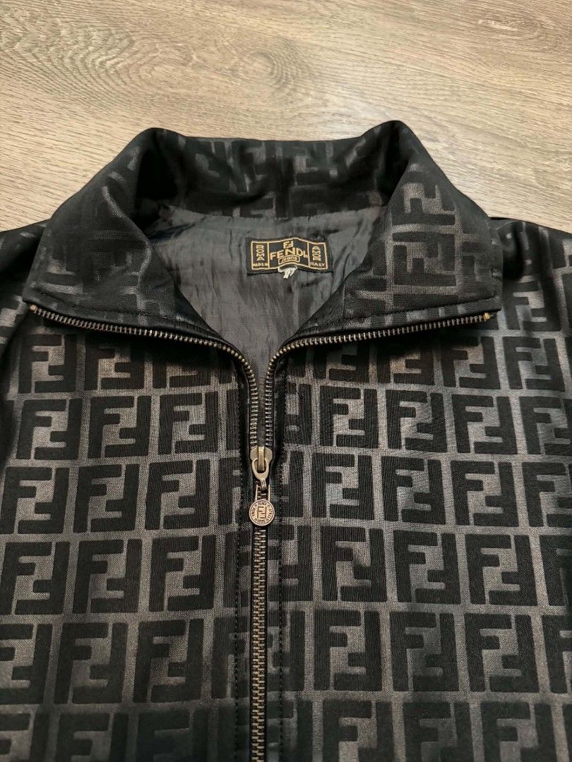Fendi Zucca Monogram Vest (Category: Luxury Apparel) located in General Trias. Submitted by hungariancheesecake (Listing ID 1468972366, Image 2). Description: 19.5x25.5 Unisex.