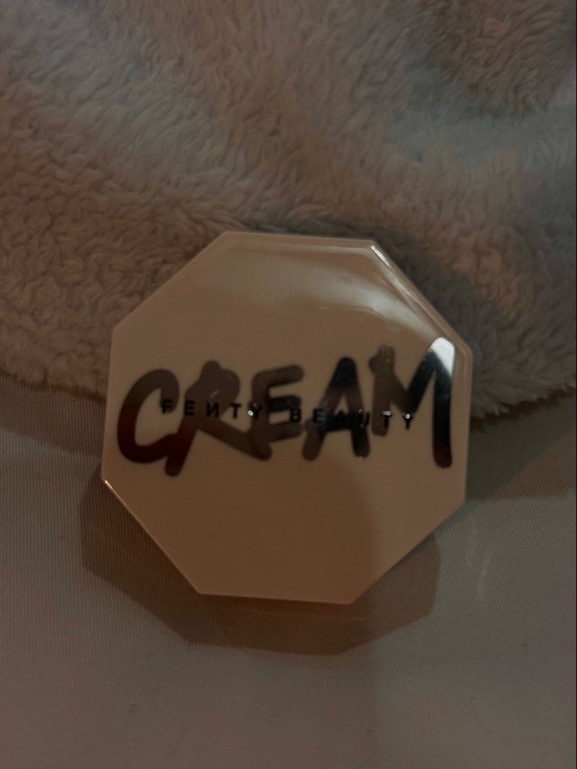 Fenty blush (Category: Makeup) located in Manila. Submitted by emilyclothes.usa (Listing ID 1469096615, Image 1). Description: .