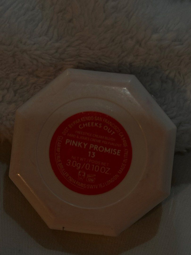 Fenty blush (Category: Makeup) located in Manila. Submitted by emilyclothes.usa (Listing ID 1469096615, Image 2). Description: .