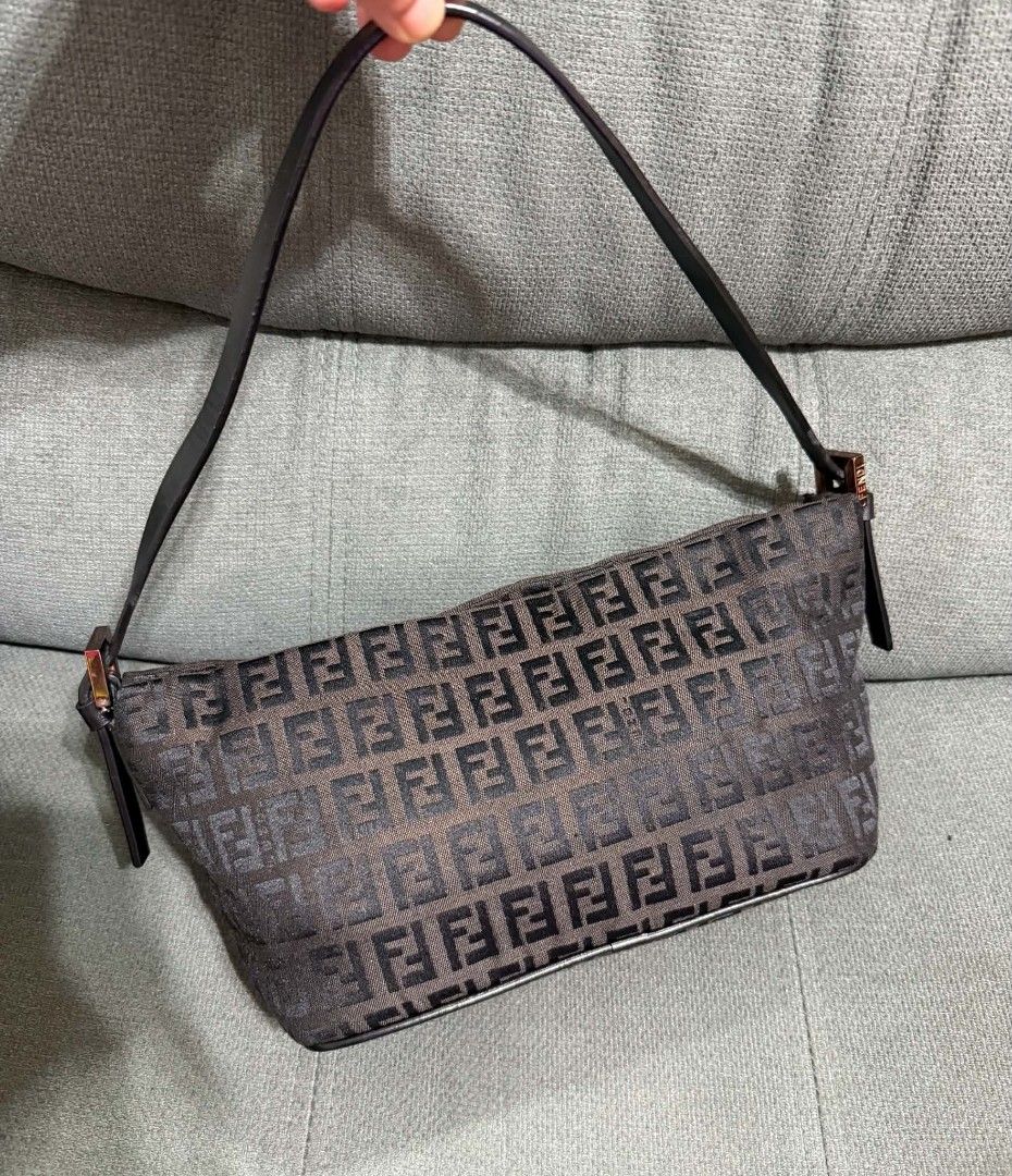 FF Mini Pochette (Category: Shoulder Bags) located in Quezon City. Submitted by luxxechic (Listing ID 1469004283, Image 1). Description: canvas material with metal plate inside looks new no issue actual photo ppsted japan preloved mop: gcash.