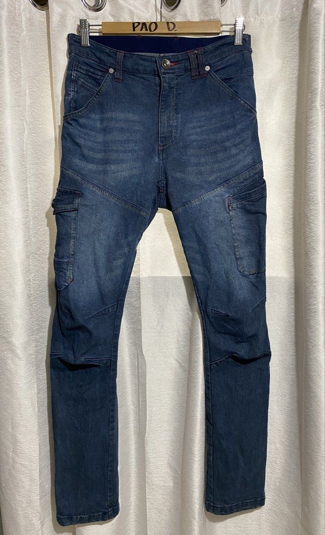 FieldCore (Workman) Stretch Utility Cargo Jeans (Category: Jeans) located in Davao. Submitted by VapenDrip (Listing ID 1469063357, Image 1). Description: FieldCore (Workman) Stretch Utility Cargo Jeans Waist 30-32 Length 41 Thigh 9 Hem 6 Excellent condition 550+sf.