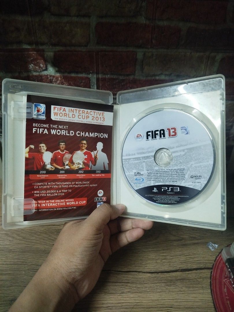 FIFA 13 for PlayStation 3 PS3 (Category: PlayStation) located in Binan City. Submitted by pumpkiiin02 (Listing ID 1468985467, Image 3). Description: - Title: FIFA 13 - Platform: PlayStation 3 (PS3) - Condition: Tested and working, clean disc surface - Inclusion: Original case, cover art, and manual insert - Details: Region code and barcodes intact, features Lionel Messi on cover - Perfect for sports game fans and collectors!.