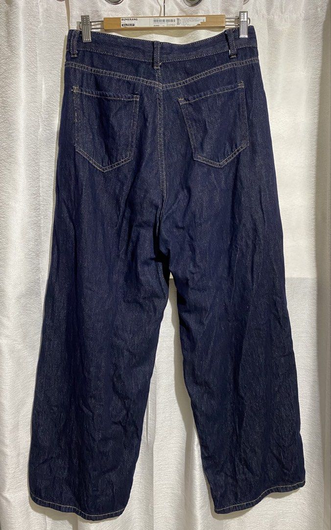 Fifty Percent Baggy Pants (Category: Jeans) located in Davao. Submitted by VapenDrip (Listing ID 1469063122, Image 2). Description: Fifty Percent Baggy Pants Waist 29-30 Length 39 Thigh 13.5 Hem 10 As new condition 400+sf.