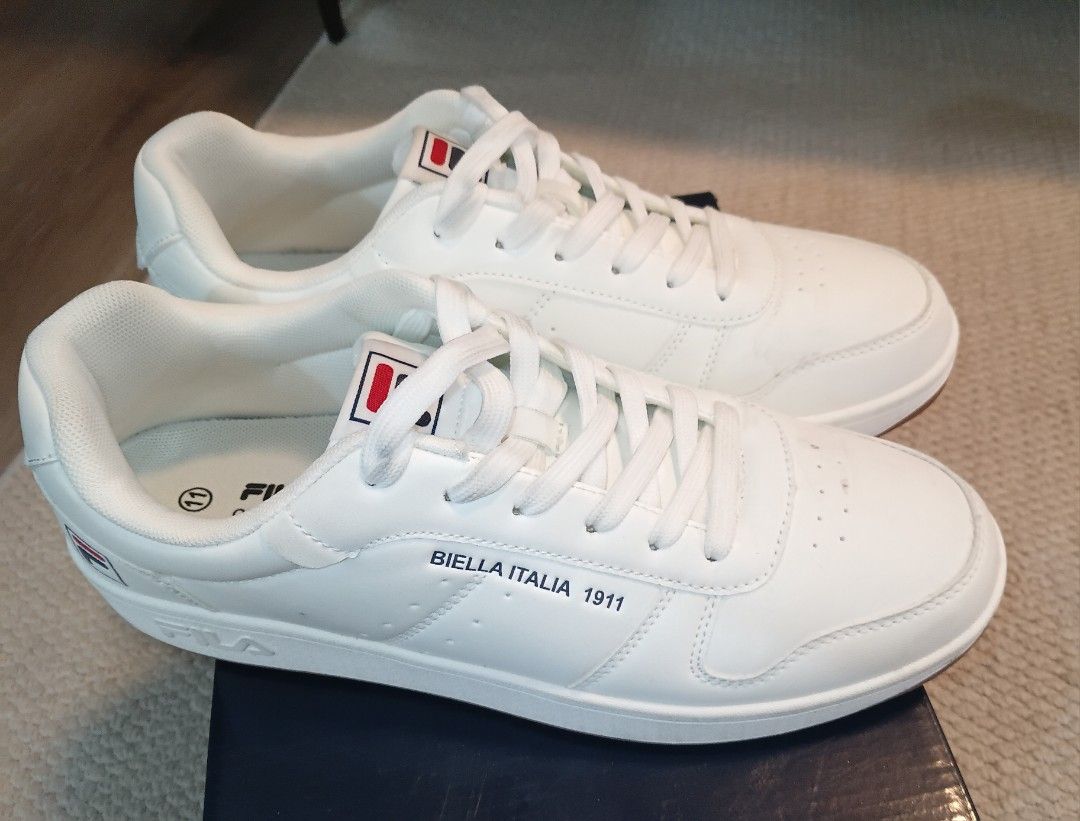 FILA HERITAGE LIGIO (Category: Sneakers) located in Quezon City. Submitted by fema1371 (Listing ID 1468942290, Image 1). Description: Fila heritage ligio lightly use no issues US 11 location proj 8 edsa-balintawak bgy bahay toro quezon city buyer schedules and pays for grab or lalamove payment via gcash.