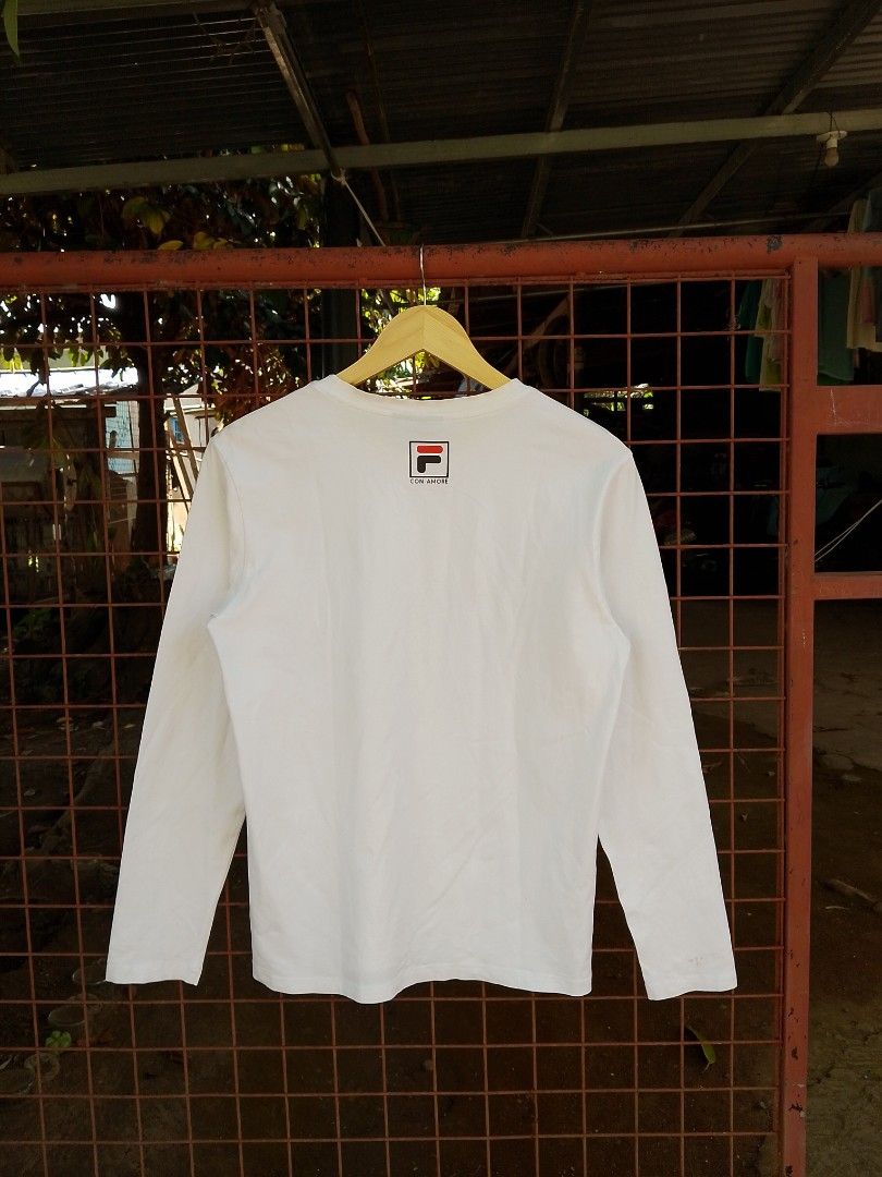 Fila Long sleeve (Category: Coats, Jackets and Outerwear) located in Manila. Submitted by adinsthrift (Listing ID 1468999952, Image 2). Description: Fila Long sleeve SIZE- L L-24 W-18.5 10/10 CONDI 10/10 COLOR RATE NO ISSUE!.