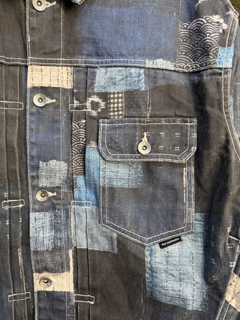 FIVE CM DENIM JACKET (JUNYA WATANABE VIBES) (Category: Coats, Jackets and Outerwear) located in Quezon City. Submitted by ree3_dr0pp2k25 (Listing ID 1468999174, Image 2). Description: Heavy denim material Premium quality No issue Dimensions 25.5x25 .