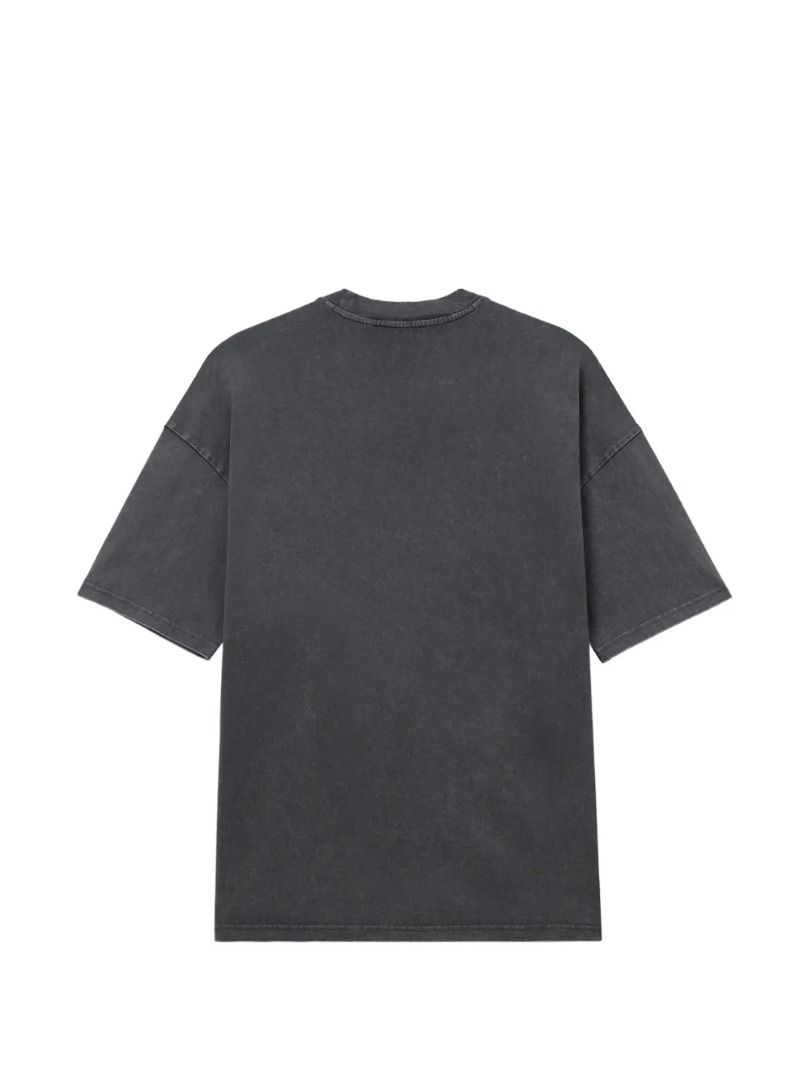 FIVE CM Pocket-Charm T-Shirt (Category: Tshirts & Polo Shirts ) located in Caloocan City. Submitted by tlgroove (Listing ID 1468993851, Image 2). Description: Vintage Wash Oversized T-Shirt with Pocket Excellent condition (No issue) Color rate: 9.8/10 Dimes: 25 x 331 Key Details & Features • Design & Fit: Crafted with an oversized, relaxed fit, it features distinct dropped shoulders, a classic ribbed crew neckline, and a structured single patch p