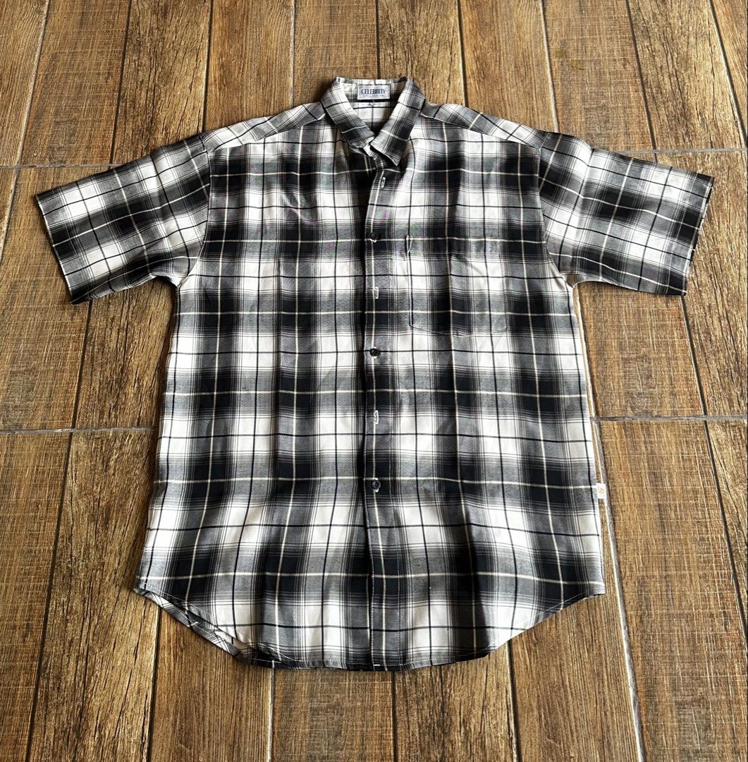 FLANNEL POLO (Category: Tshirts & Polo Shirts ) located in Manila. Submitted by urban-vintage_2 (Listing ID 1468965559, Image 1). Description: ISSUE: NONE (NEED WASH) MOP :GCASH (NO COD) SHIP VIA: LALAMOVE & J&T LOCATION: PASIG CITY LENGTH: 29 WIDTH :22.