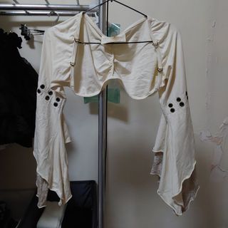 (Category: ) located in . Submitted by cinabonthrifts (Listing ID 1469088490, Image 1). Description: .