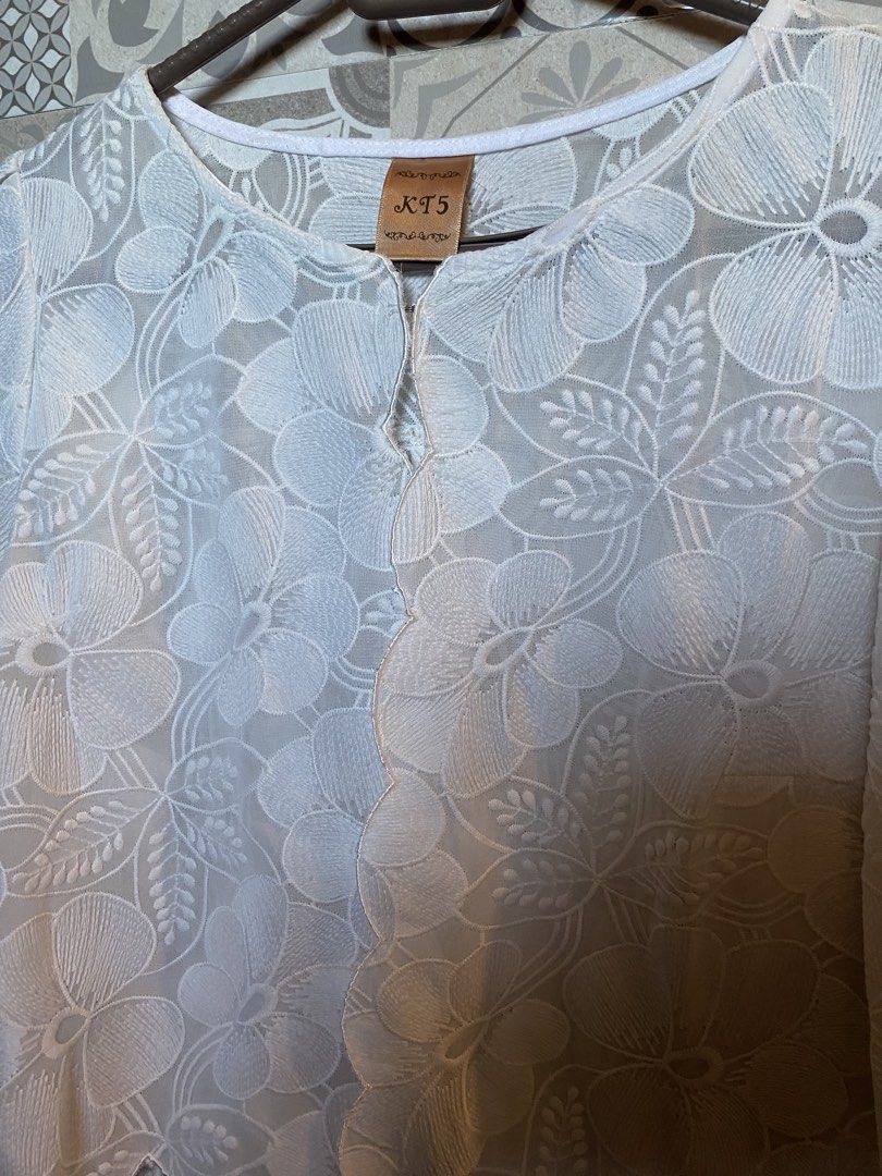 Floral Bolero Top (Category: Blouses) located in Tagbilaran City. Submitted by rianena (Listing ID 1468817433, Image 2). Description: .