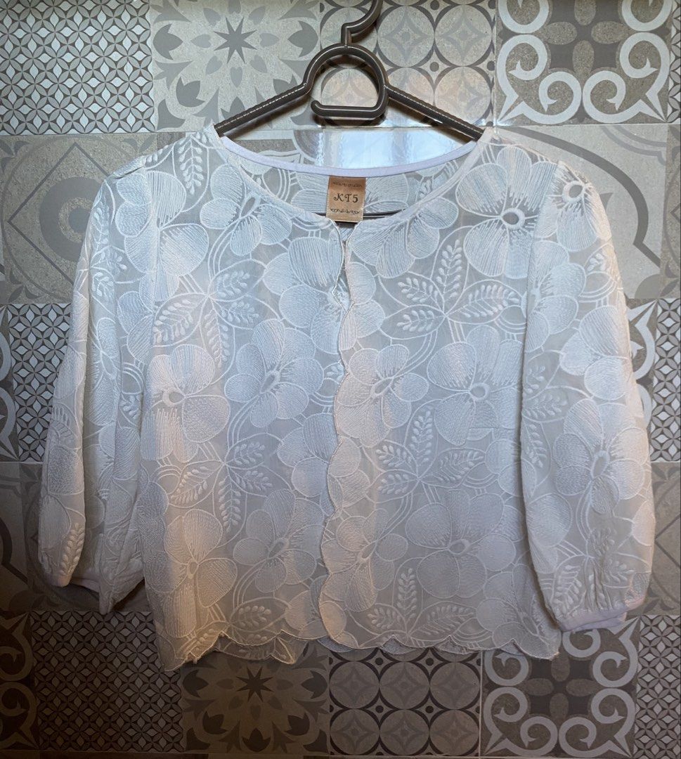 Floral Bolero Top (Category: Blouses) located in Tagbilaran City. Submitted by rianena (Listing ID 1468817433, Image 1). Description: .