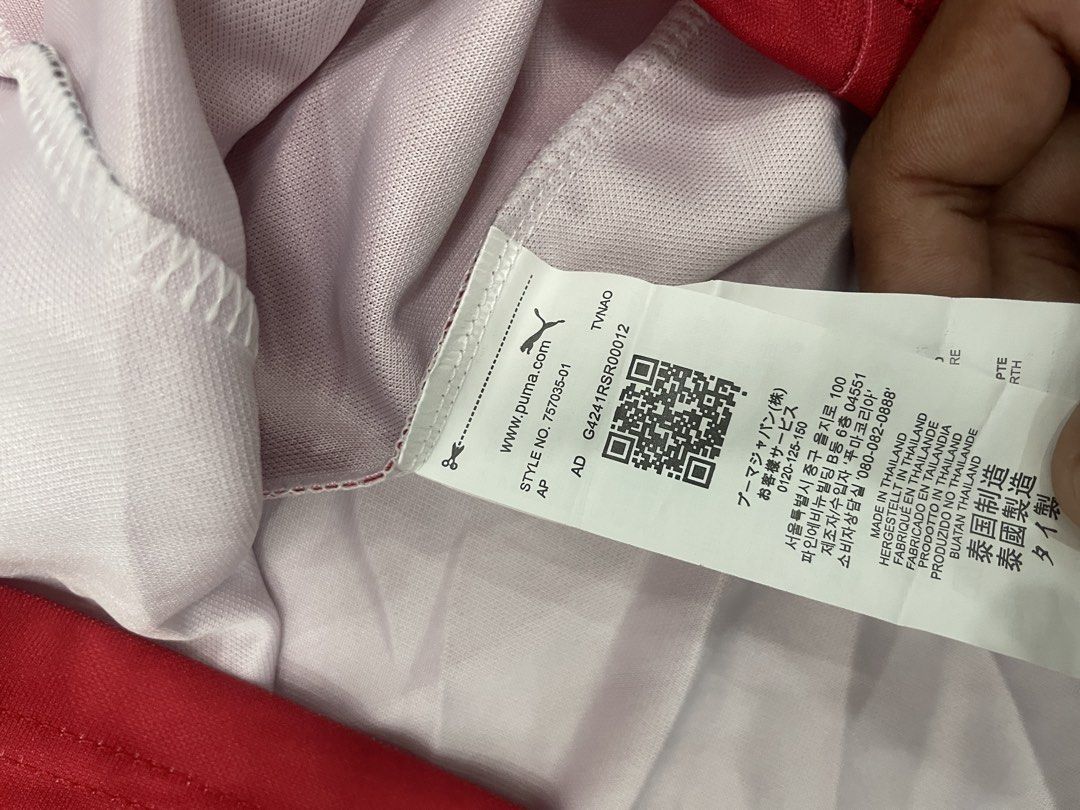 FOOTBALL JERSEY (Category: Tshirts & Polo Shirts ) located in Pinamungahan. Submitted by yugenfajar95939 (Listing ID 1468944785, Image 3). Description: As new condition size 3xl 25x32 .