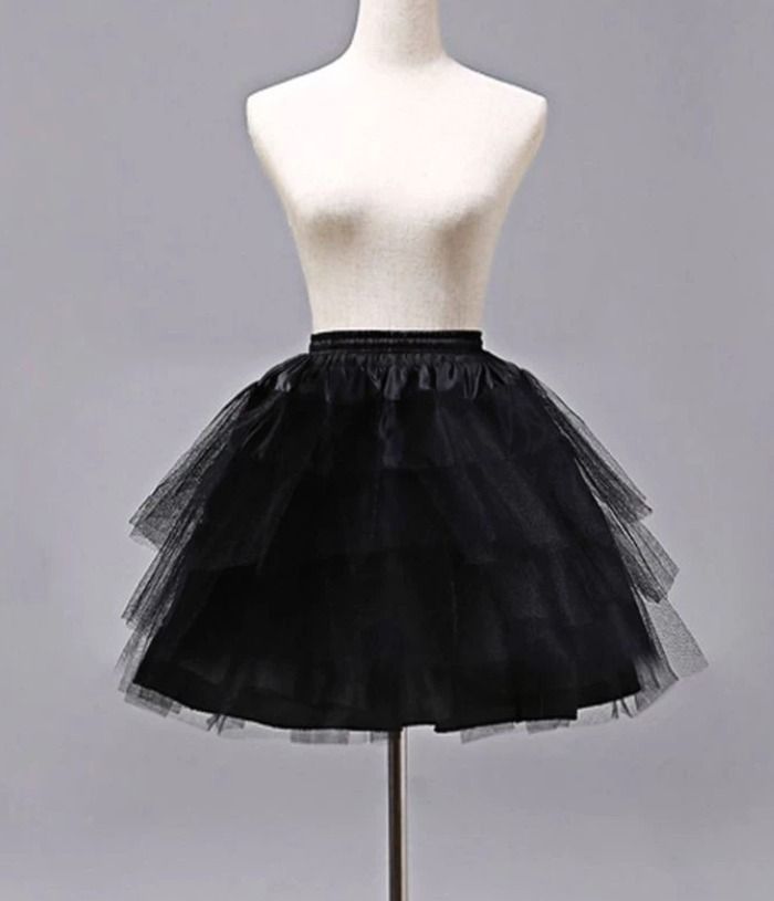 *For Rent* Petticoats (Category: Skirts) located in Manila. Submitted by ishiramos.bear (Listing ID 1469098483, Image 3). Description: ✨For Rent: 45cm black petticoat waist garter only size waist: fits 24-28cm P100 only 2 Hoops One Layer P150 only 2 Hoops, adjustable waist Elastics waist with cotton elastic band. Length: 45cm Waist: 55-90cm The Largest Diameter: 50cm 30cm HQ White Four-Layer Yarn petticoat waist garter only size waist: fits 24-28
