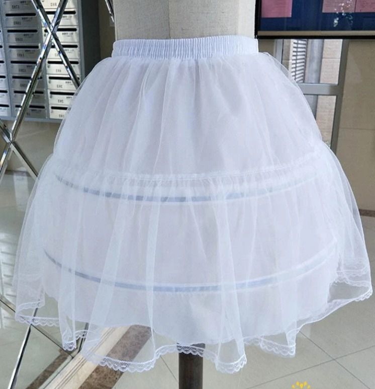 *For Rent* Petticoats (Category: Skirts) located in Manila. Submitted by ishiramos.bear (Listing ID 1469098483, Image 2). Description: ✨For Rent: 45cm black petticoat waist garter only size waist: fits 24-28cm P100 only 2 Hoops One Layer P150 only 2 Hoops, adjustable waist Elastics waist with cotton elastic band. Length: 45cm Waist: 55-90cm The Largest Diameter: 50cm 30cm HQ White Four-Layer Yarn petticoat waist garter only size waist: fits 24-28