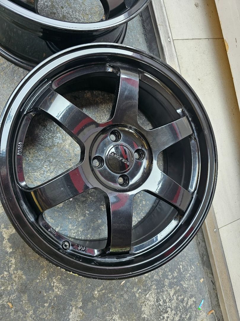 FOR SALE - 2PCS - ROTA GRID 2 (Category: Mags and Tires) located in Caloocan City. Submitted by msdoc (Listing ID 1468995109, Image 2). Description: ROTA GRID 2 17x7.5 ET 40 Crystal Black Complete with ROTA centercaps With minor guttermarks Slightly negotiable For pick up only .