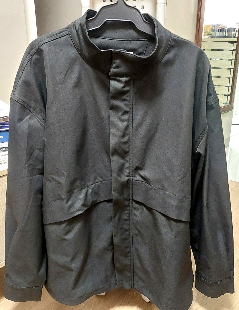 For SALE: Clark Jacket (Straightforward)📍 (Category: Coats, Jackets and Outerwear) located in Marikina City. Submitted by marki.monzon (Listing ID 1468935428, Image 1). Description: ✅️ Size: XL ✅️ Color: Black ✅️ Brand: StraightForward SRP: 1,899 Note: Used twice or thrice only. Corporate jacket without any logo. Received our jacket last September 2026..