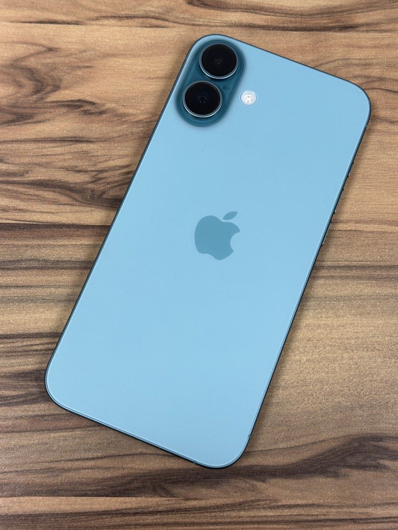 For Sale iPhone 16 Plus 256gb (Category: iPhone 16 Series) located in Makati City. Submitted by bangkokmarydae (Listing ID 1469068193, Image 3). Description: 📱 FOR SALE: iPhone 16 Plus ✨ 🔋 92% Battery Health 🔓 No SIM restrictions (factory unlocked) ✨ No scratches 🛍️ Bought from Beyond the Box in October 2025 (first use) 🛡️ With Belkin screen protector 🎁 Free Speck case included 📦 With original box and charging cable 💭 RFS: Upgrading to a 