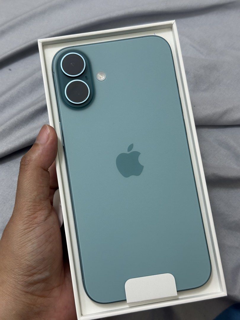 For Sale iPhone 16 Plus 256gb (Category: iPhone 16 Series) located in Makati City. Submitted by bangkokmarydae (Listing ID 1469068193, Image 1). Description: 📱 FOR SALE: iPhone 16 Plus ✨ 🔋 92% Battery Health 🔓 No SIM restrictions (factory unlocked) ✨ No scratches 🛍️ Bought from Beyond the Box in October 2025 (first use) 🛡️ With Belkin screen protector 🎁 Free Speck case included 📦 With original box and charging cable 💭 RFS: Upgrading to a 