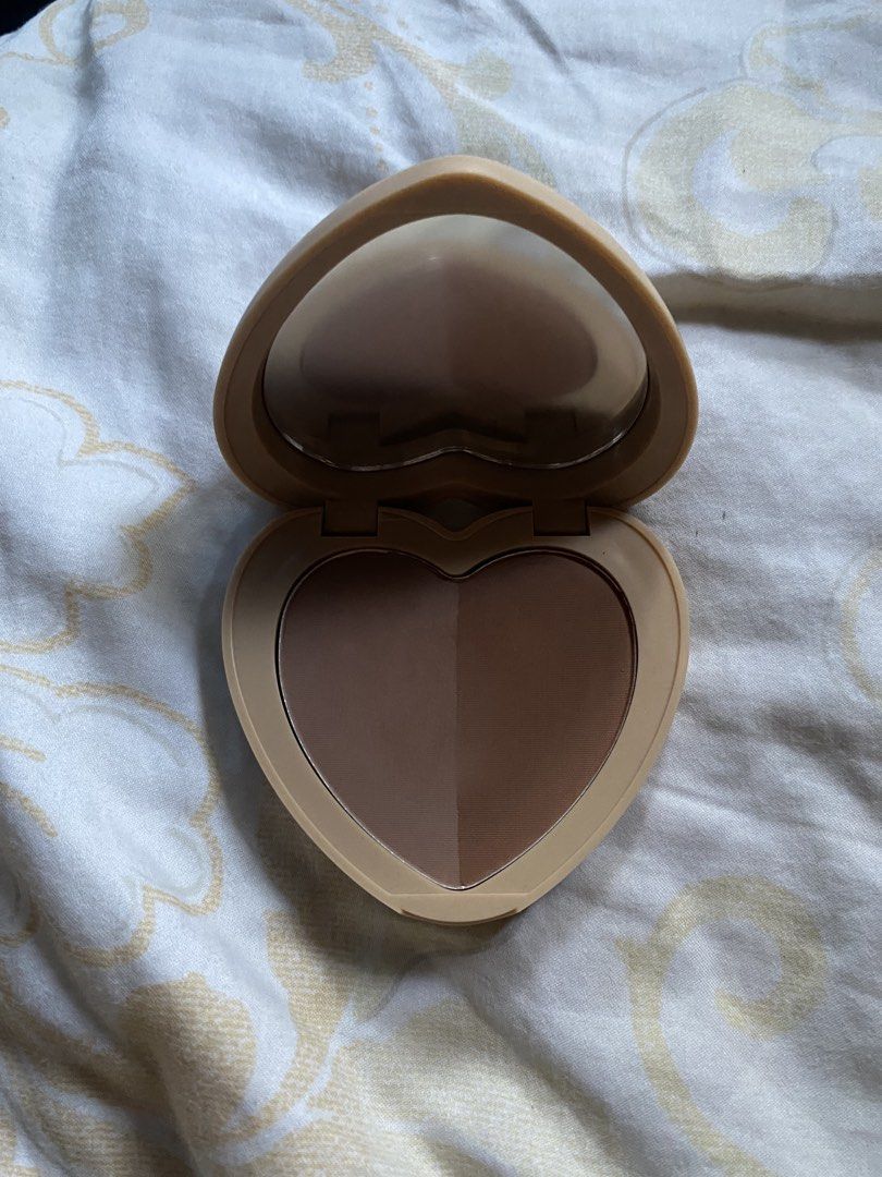 FOR SALE MAKE UP (Category: Makeup) located in Manila. Submitted by jazfinds_ (Listing ID 1469110998, Image 3). Description: FOR SALE: BNEW & LIGHTLY USED MAKEUPS 📍 LOC: Project 4, QC 💸 MOP: GCash / Cash on Meetup 🚚 Shipping: Lalamove / J&T (SF shouldered by buyer) SOLA VITAMIN C HYDRATING MIST MINI SIZE (used 1x only) ₱180 CHUCHU BRONTOUR DUO IN HOT FUDGE (swatched only) with box ₱199 GRWM POWDER IN BRIGHT N PINK MINI SIZE (80%) with box ₱150