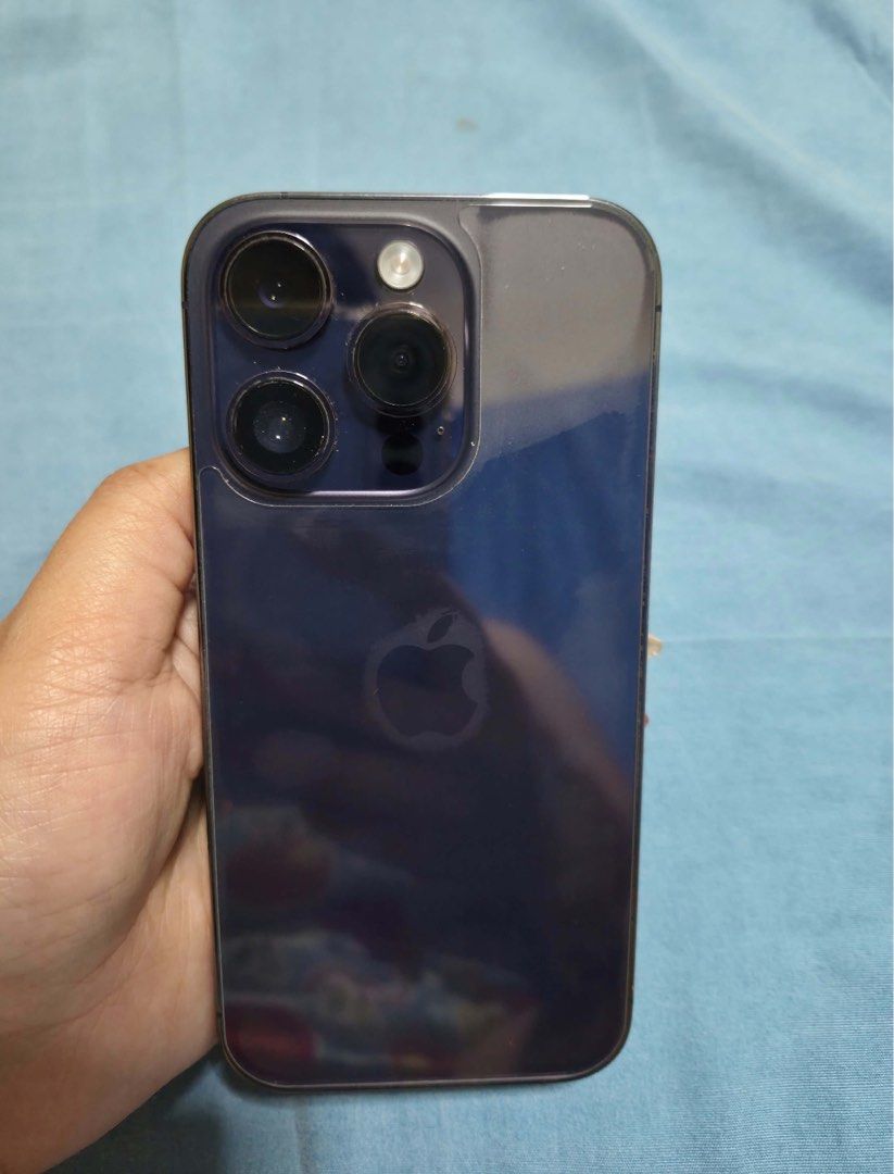 FOR SALE OR SWAP SA iphone16 pro max (Category: iPhone 14 Series) located in Paranaque City. Submitted by loveeee. (Listing ID 1469075599, Image 2). Description: FOR SALE or SWAP sa iphone 16pro max add ako 15k Bacoor/ Paranaque Loc.