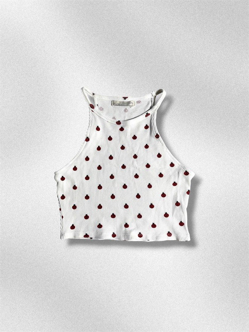 Forever 21 crop (Category: Activewear) located in Angat. Submitted by andreibilledo13 (Listing ID 1469036270, Image 1). Description: .