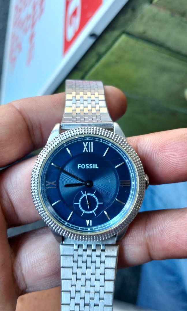 Fossil blue Dial Quartz, style Patek Philippe (Category: Men's Watches) located in San Jose. Submitted by lenlorie3649 (Listing ID 1468936482, Image 2). Description: Fossil blue Dial Quartz Style Patek Philippe.